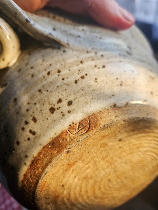 Elizabeth Woodfield Studio Pottery -