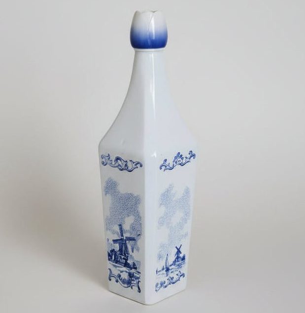 Vintage Vandermint Delft Blue & White Windmill Liquor Decanter with Tulip Cap