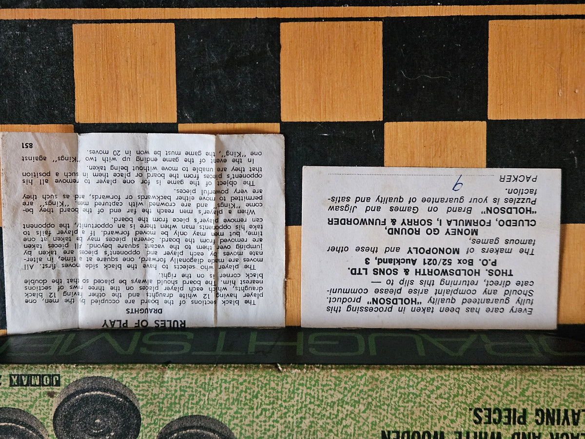 Deluxe Vintage 1960s Holdson Wooden Draughts Set with 2 Game Boards & Box (Made in NZ)